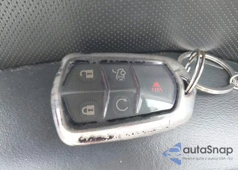 2017 Cadillac Xts W20 Livery Package z USA, uszkodzony, nr VIN 2G61U5S3XH9192061